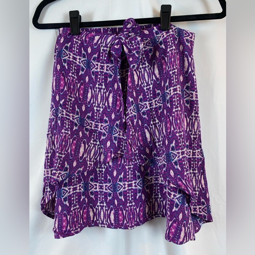 Xhilaration Vibrant‎ Purple Geometric Mini Skirt